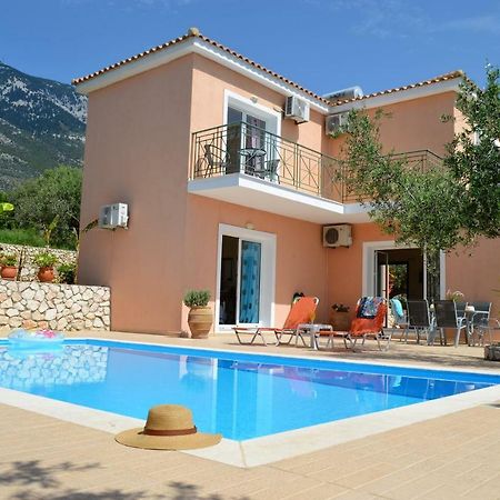 Villa Eri Lourdata  Ngoại thất bức ảnh