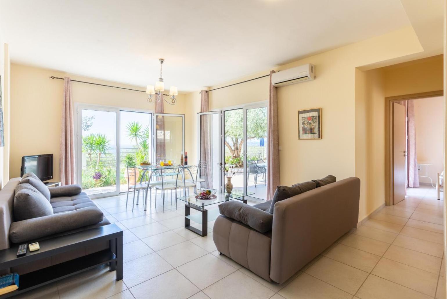 Villa Eri Lourdata  Ngoại thất bức ảnh