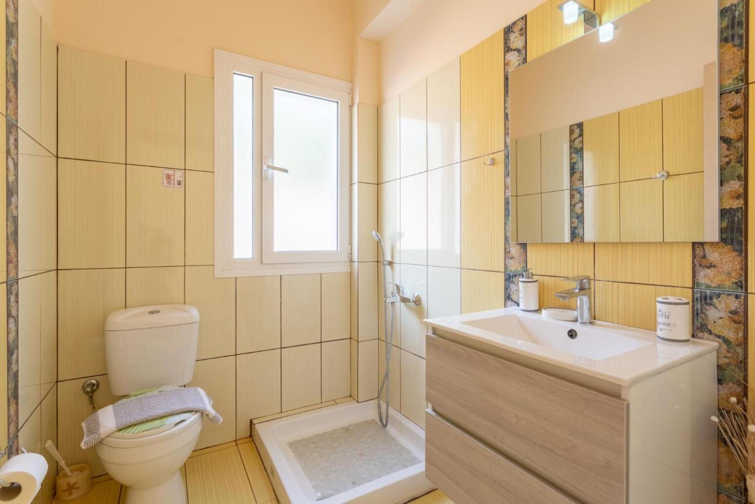 Villa Eri Lourdata  Ngoại thất bức ảnh