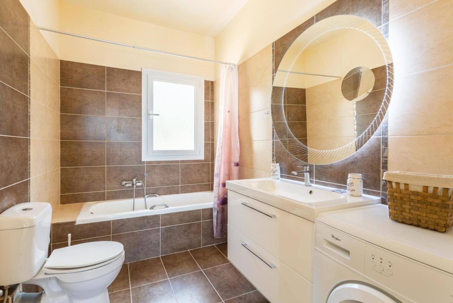 Villa Eri Lourdata  Ngoại thất bức ảnh