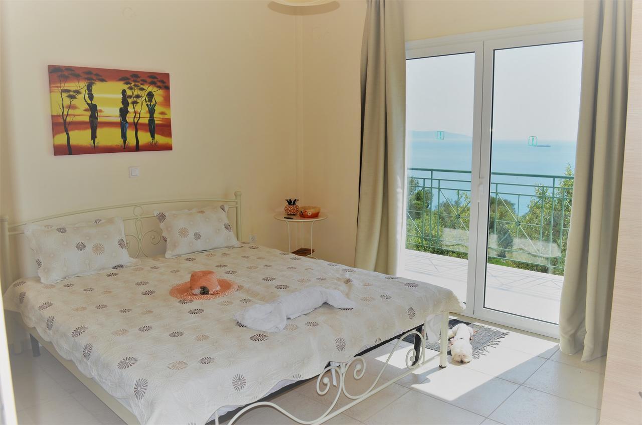 Villa Eri Lourdata  Ngoại thất bức ảnh